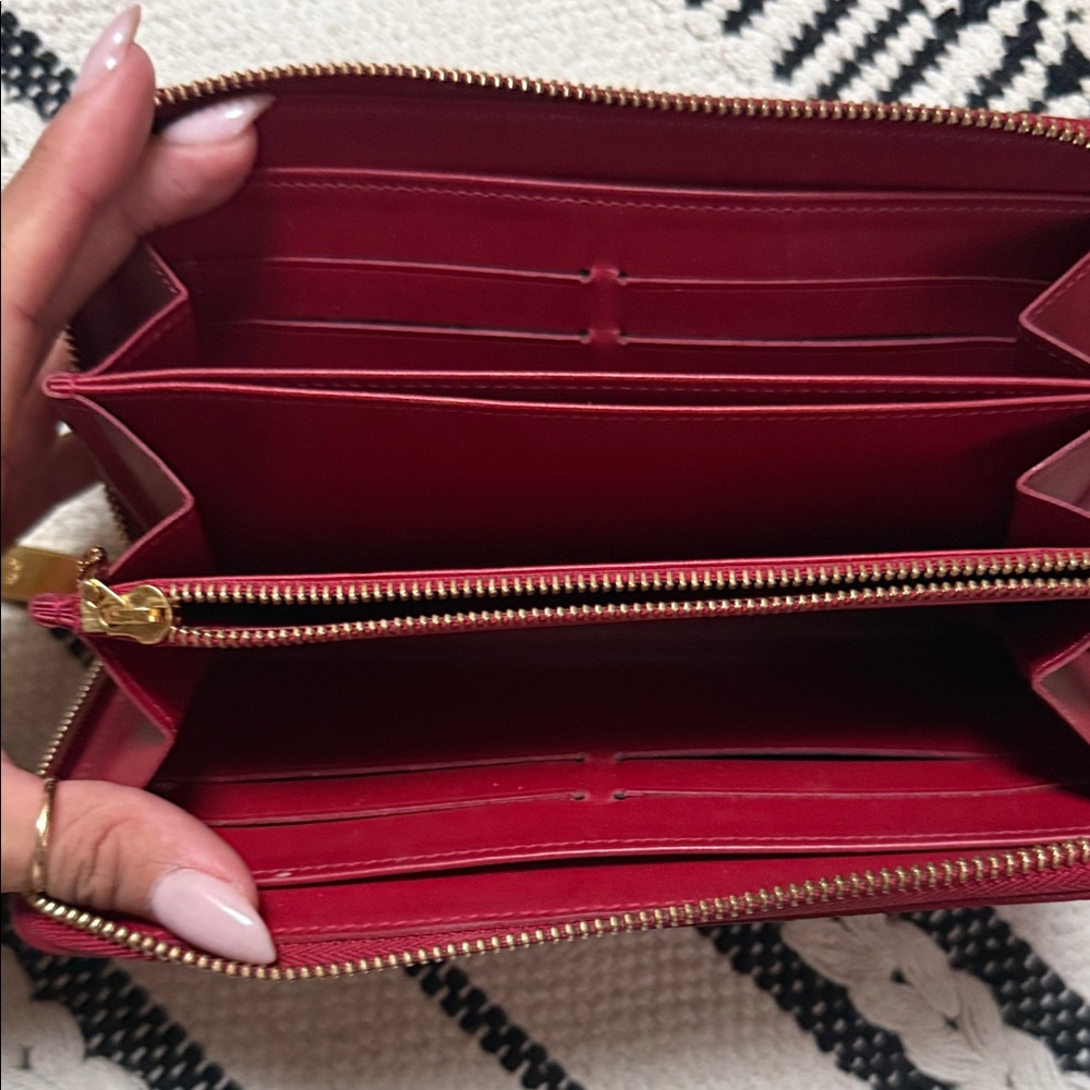 AUTHENTIC Louis Vuitton Shiny Red Monogram Wallet - Picture 3 of 9